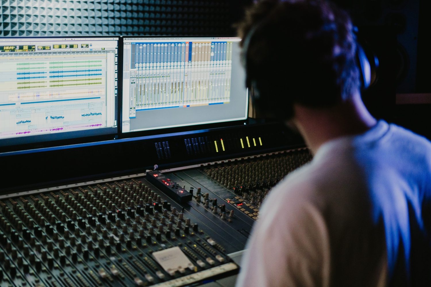 Internet radio stream studio